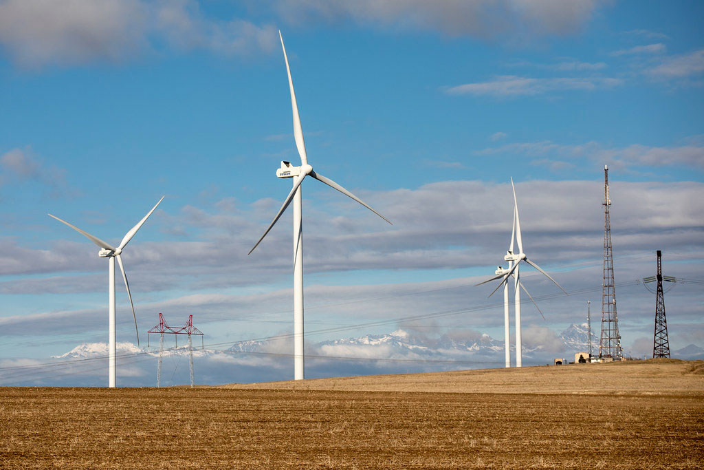 Increasing investments in solar, wind power, hydropower and biomass will be essential to reduce global reliance on coal and oil. Increasing investments in solar, wind power, hydropower and biomass will be essential to reduce global reliance on coal and oil.