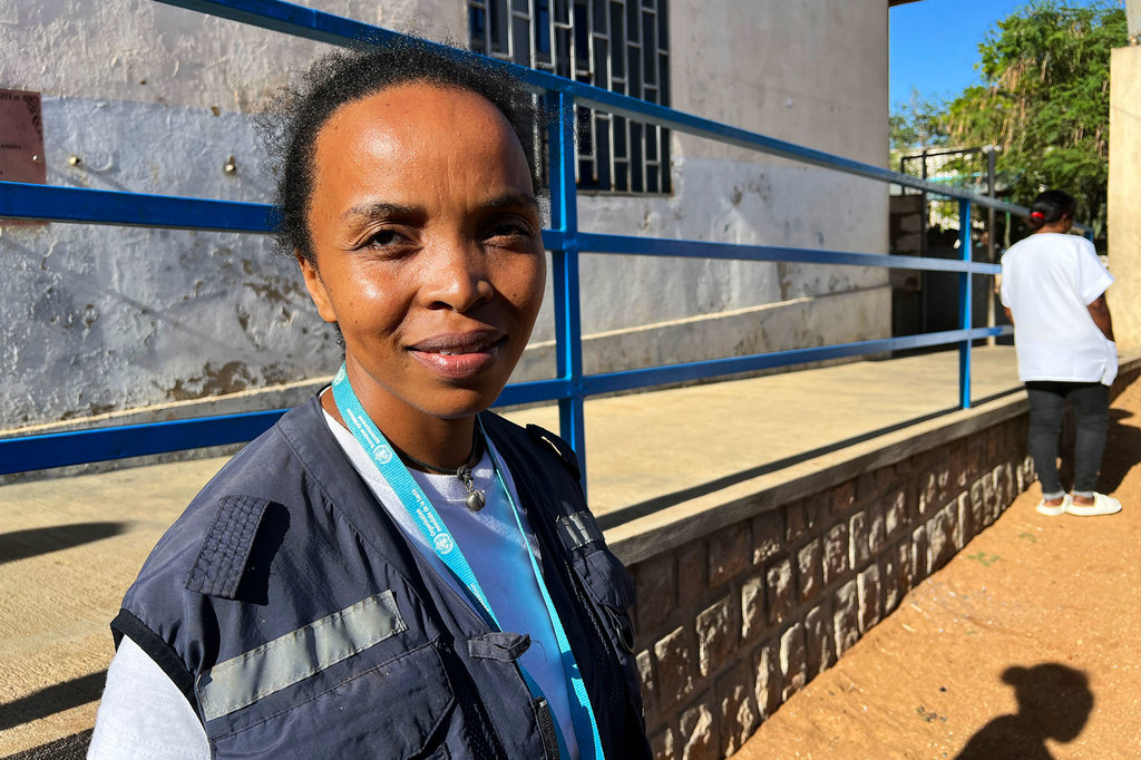 WHO’s Henrielle Emasignavy at the Androy Regional Referral Hospital. WHO’s Henrielle Emasignavy at the Androy Regional Referral Hospital.