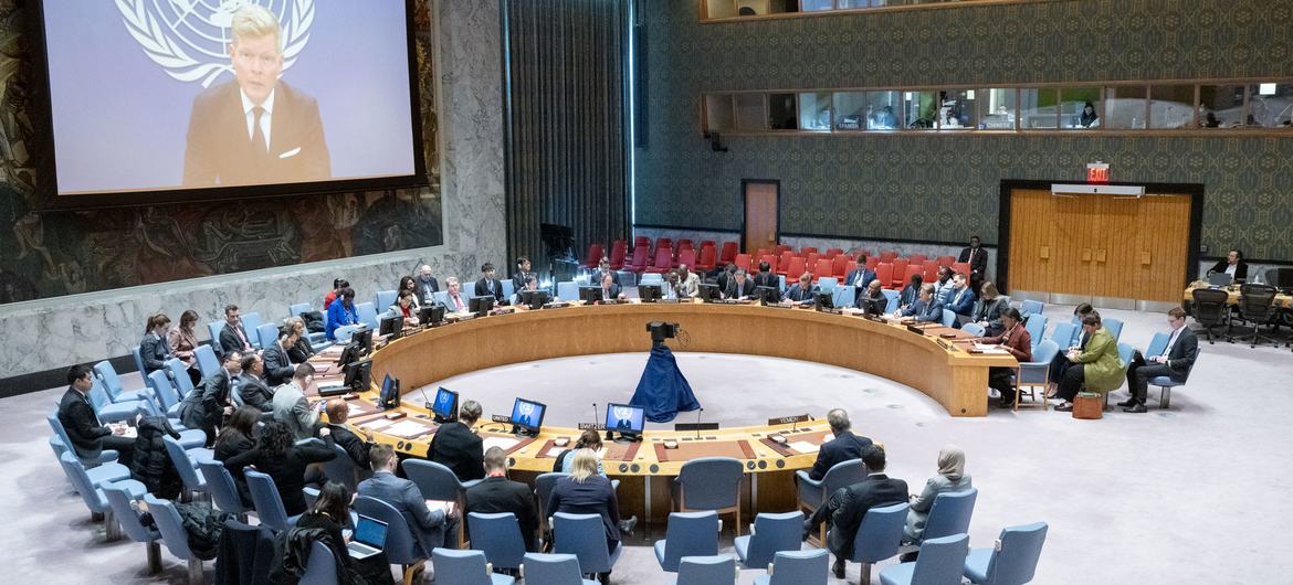 Hans Grundberg (on screen), Special Envoy of the Secretary-General for Yemen, speaks at the Security Council meeting on the situation in the country. Hans Grundberg (on screen), Special Envoy of the Secretary-General for Yemen, speaks at the Security Council meeting on the situation in the country.